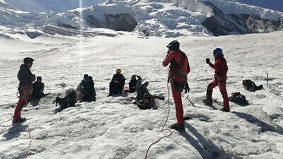 「２２年間行方不明だった人間、5000mの山で見つかる。その姿が…」　ほか