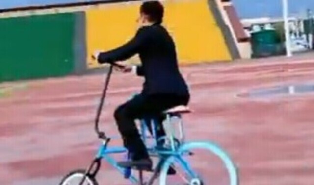 【動画】 スクワットで前進！変態機構の自転車が斬新すぎるｗｗｗ！！