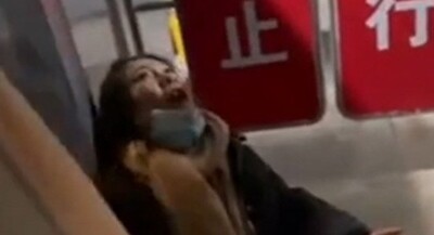 コロナで診察を拒否された女性が病院の前で窒息死.jpg