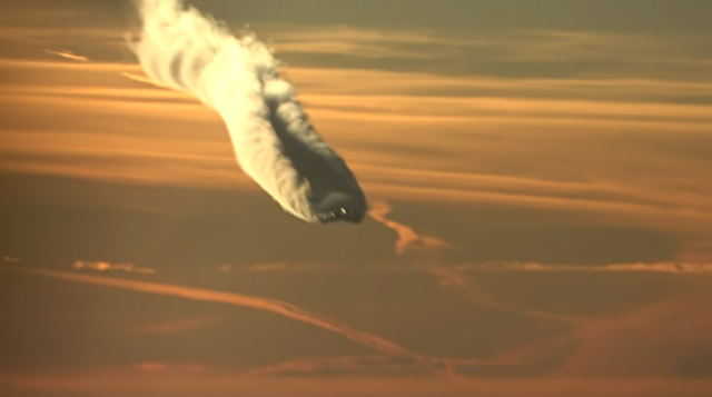 ジェット旅客機が作った巨大な飛行機雲.png