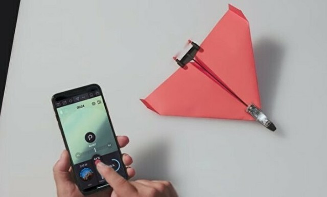 スマホ制御の紙飛行機.jpg