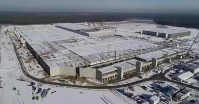 テスラ社が４０億ドルかけベルリンに建てた巨大工場.png