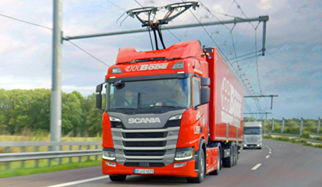 ドイツにあるパンタグラフ付の電動トラックが走れる高速道路.png