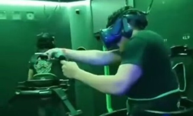 ヴァーチャルゲームのトレッドミル.jpg