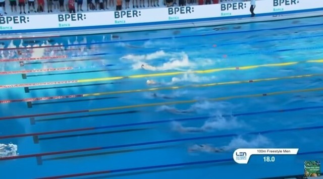 水泳の100メートルの世界記録が出た瞬間.jpg