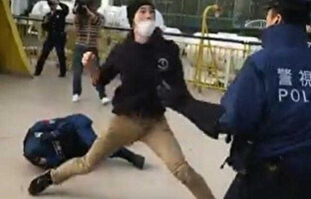 犯人役の人が強すぎる.jpg