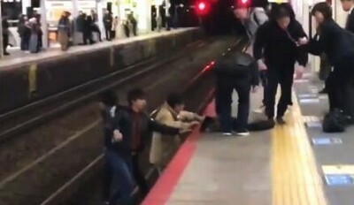 線路に侵入して人命救助は是か非か.jpg