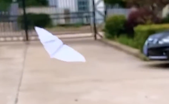 羽ばたく紙飛行機の作り方.png