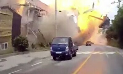 韓国の段ボール工場の大爆発.jpg