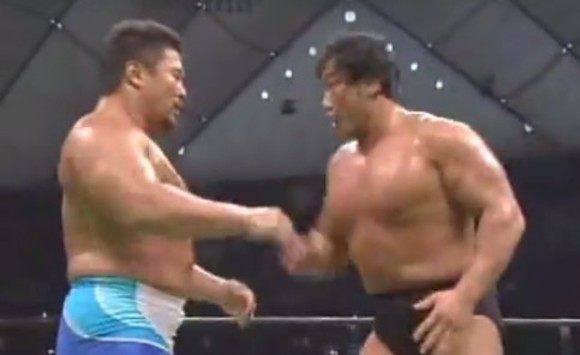 プロレスでチョップの対決