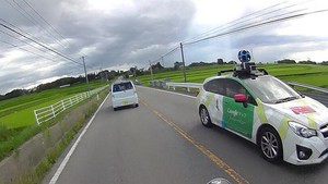Googleカーを撮った
