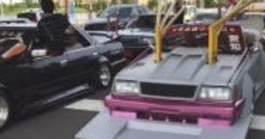 竹やりマフラーの車