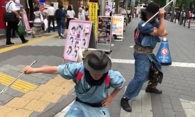 スタイリッシュゴミ拾い