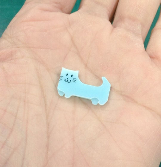 袋を閉じるやつで猫を作る方法