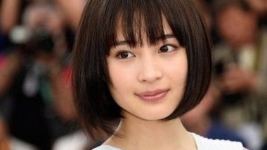 広瀬すずのブラジャー姿