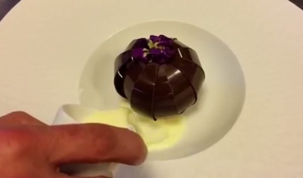 開花するデザート、フルーツ