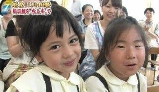 美人がブスと映っている写真